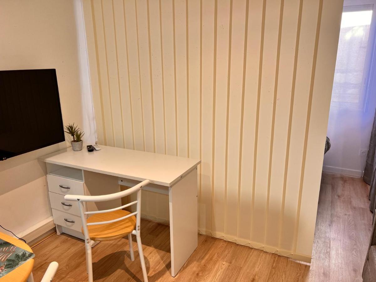 Appartements Calmes - Standing - Hypercentre - Clim - Wifi - Netflix Монпелие Екстериор снимка