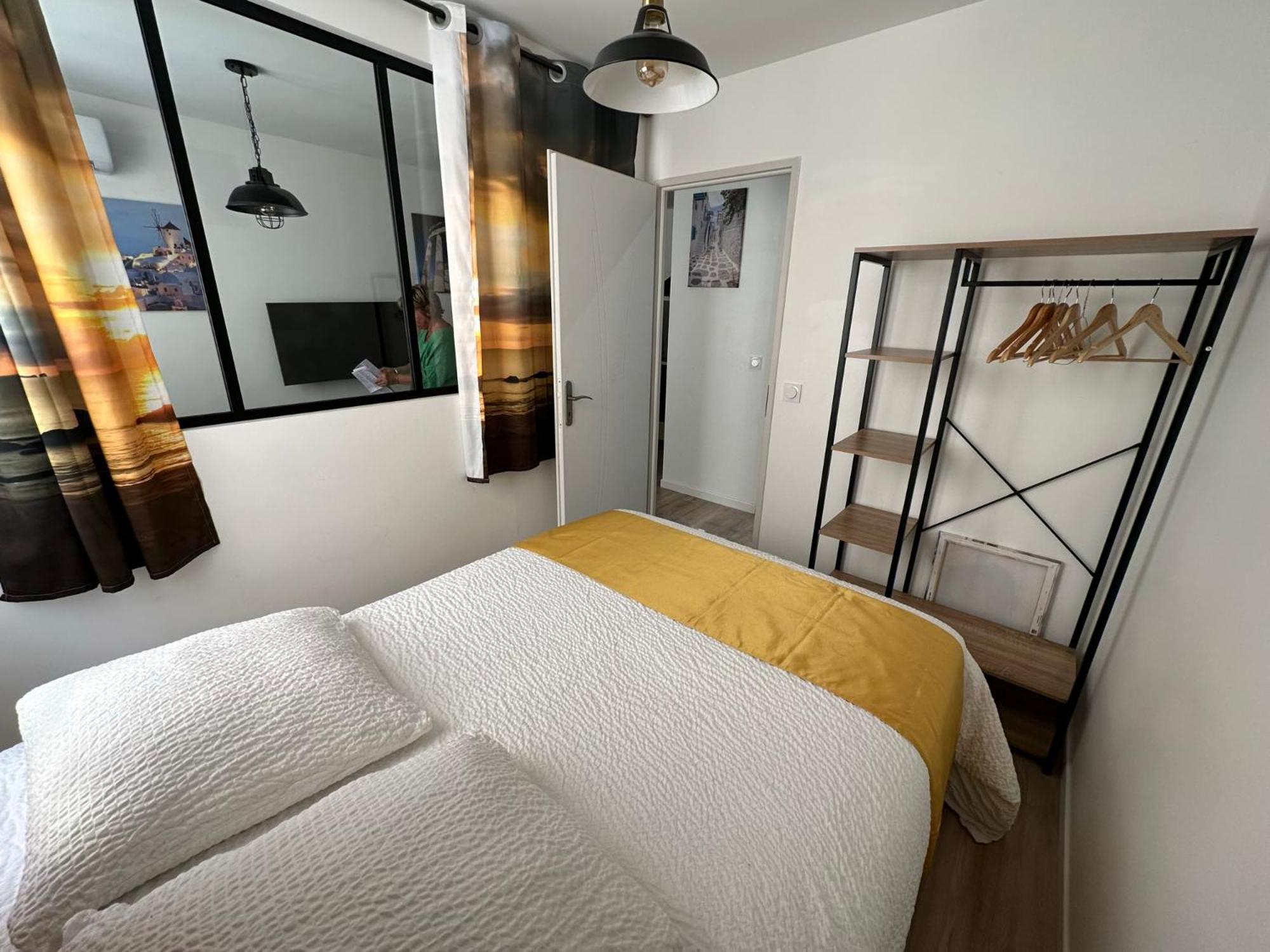 Appartements Calmes - Standing - Hypercentre - Clim - Wifi - Netflix Монпелие Екстериор снимка